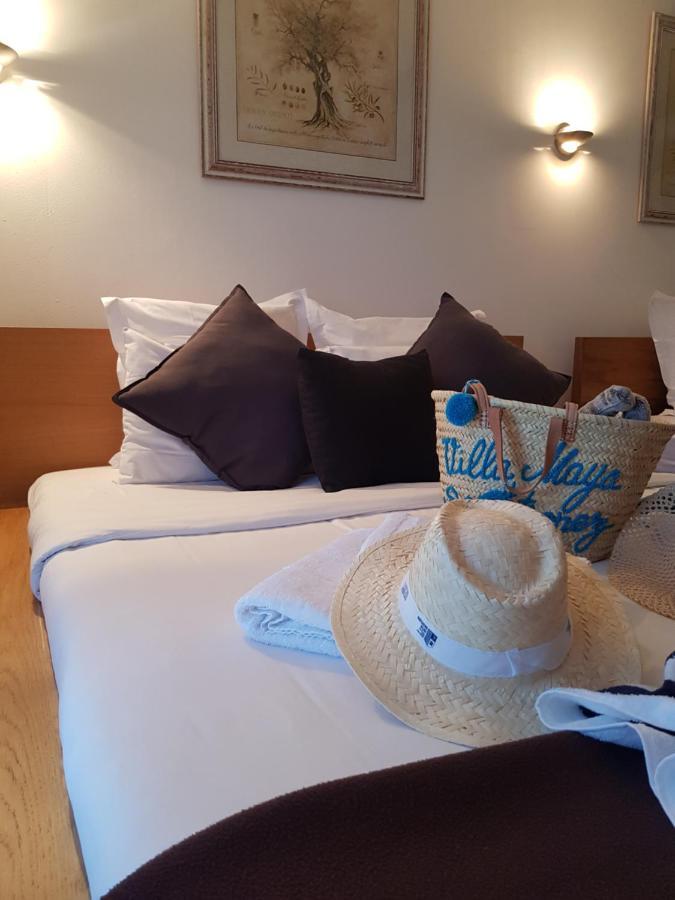 Hotel Villa Maya Gassin Esterno foto